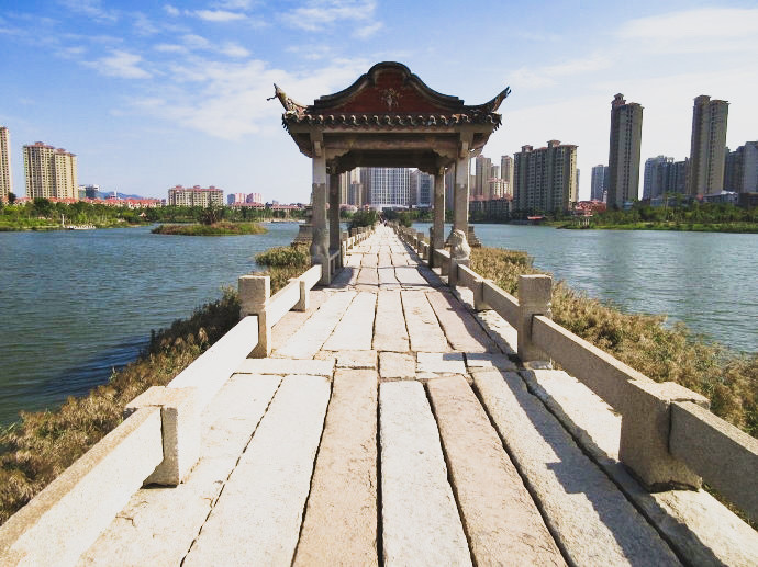 A scenic view of anping bridge