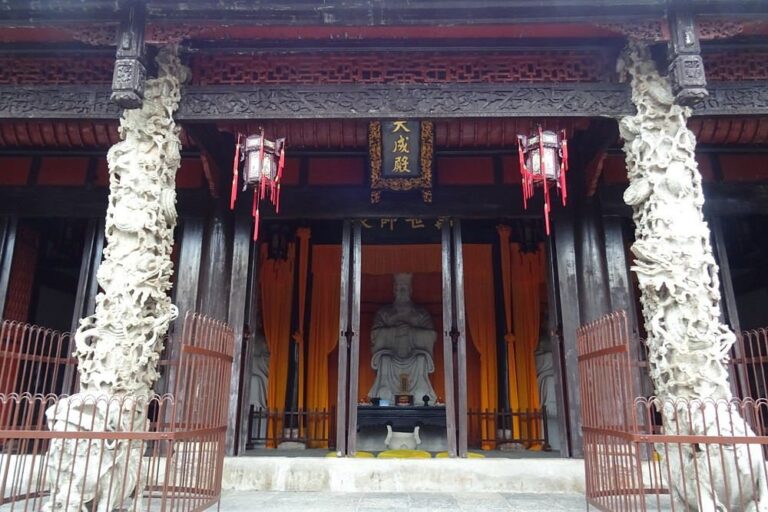 Discover the Spiritual Heart of Anshun: Exploring the Confucian Temple