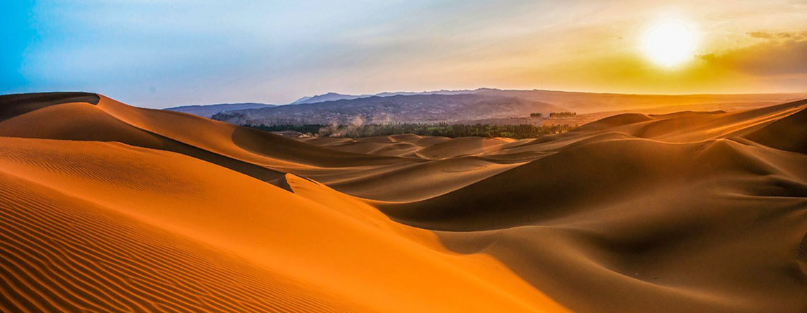 A scenic view of badain_jaran_desert