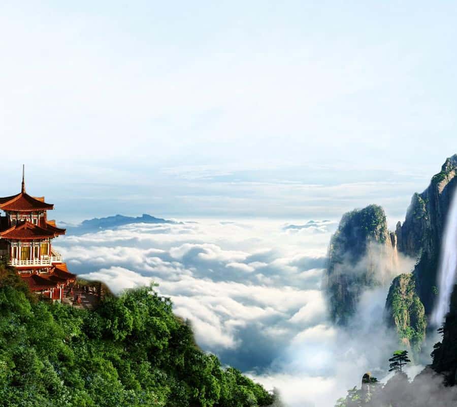 A scenic view of Baiyun Mountain