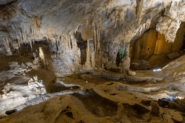 A scenic view of bama crystal palace cave