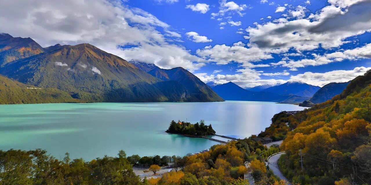 A scenic view of basum lake
