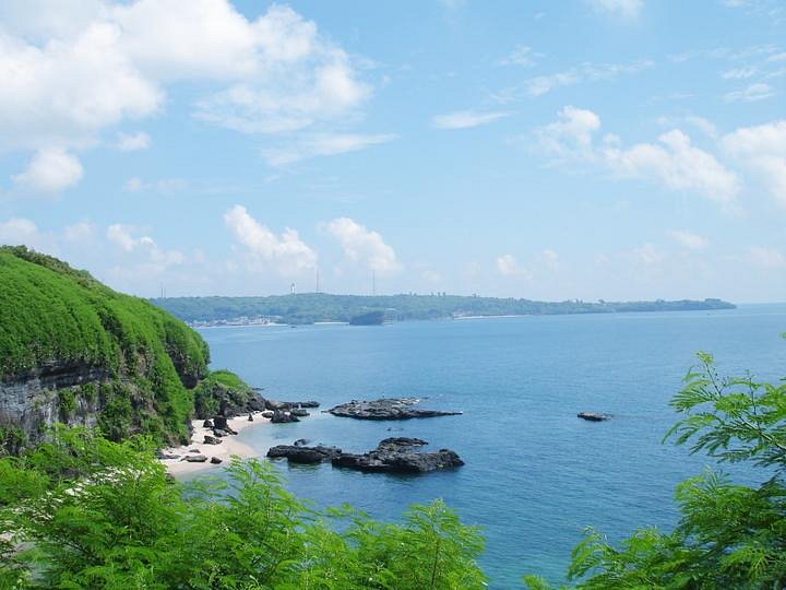 Top Activities to Enjoy at Beihai Weizhou Island Volcano Park