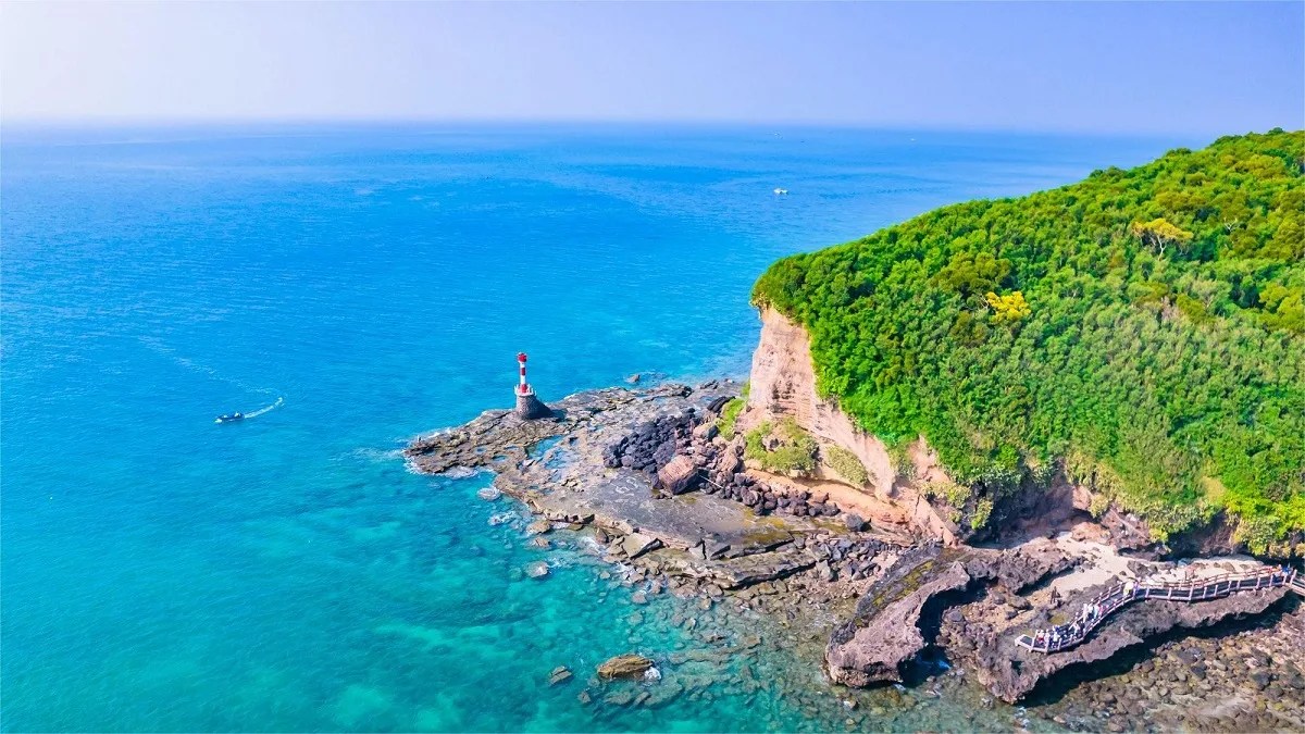 A scenic view of beihai weizhou island volcano park