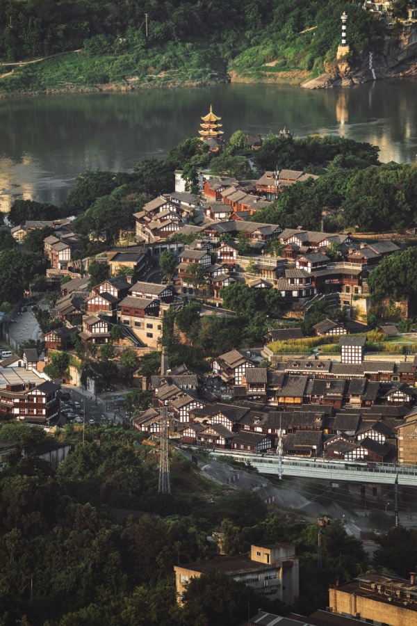 A scenic view of Biyang Panlong Cheng Ruins