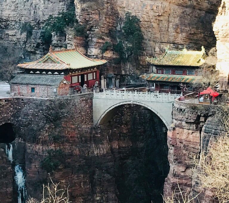 Cangyan Mountain Adventures: Hiking Trails and Historical Treasures