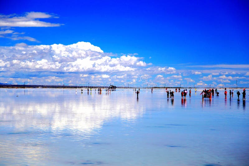 A scenic view of chaka_salt_lake