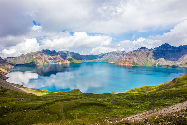 A scenic view of changbai_mountains