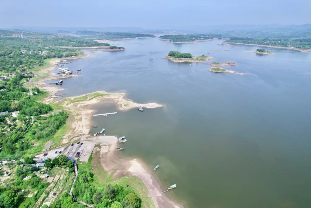 A scenic view of changshou_lake