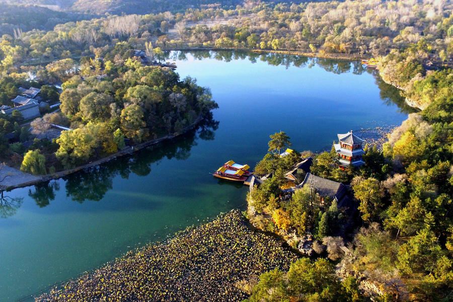 A scenic view of Chengde Mountain Resort