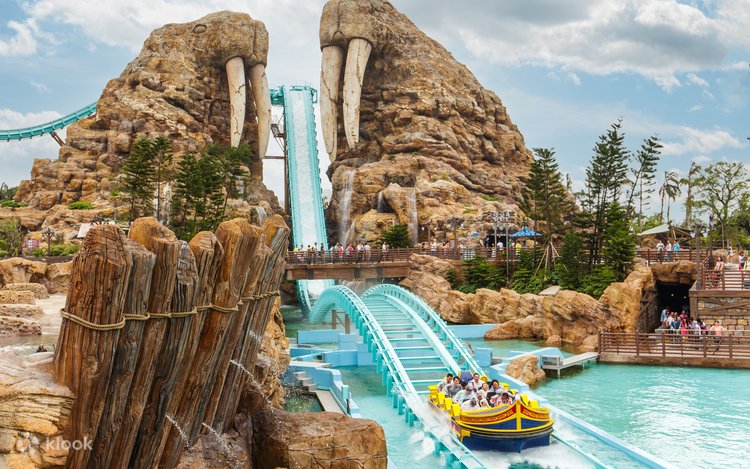 A scenic view of chimelong ocean kingdom