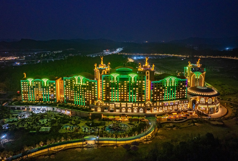A scenic view of chimelong tourist resort