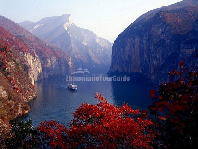 A scenic view of chongqing_three_gorges_museum