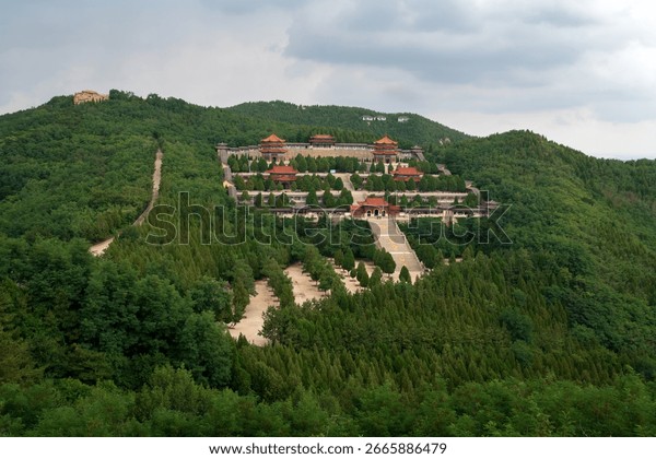 A scenic view of Chunqiu Lou