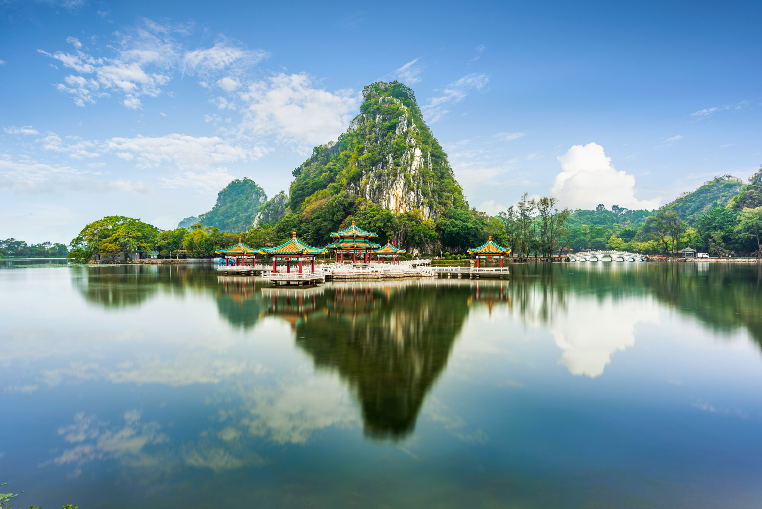A scenic view of Chunqiu Lou