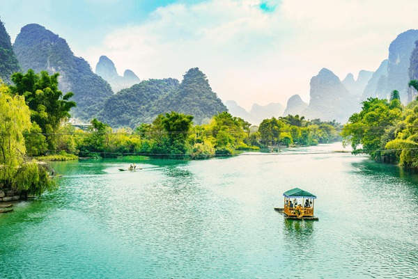 A scenic view of Chunqiu Lou
