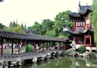 A scenic view of city_god_temple_of_shanghai
