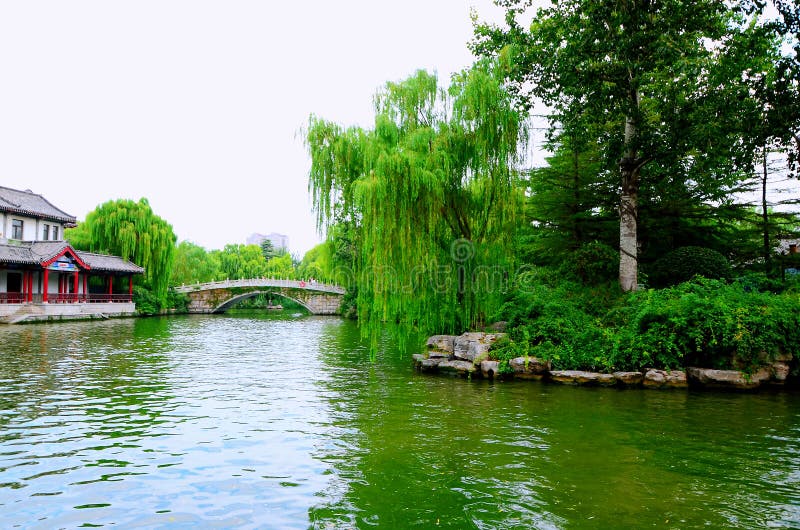 A scenic view of Daming Lake