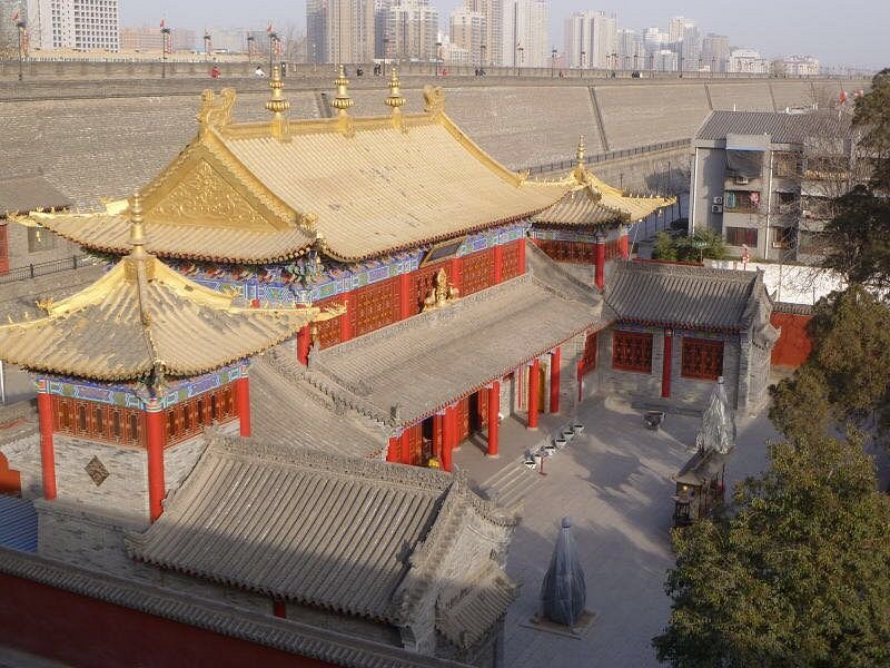 A scenic view of daming_palace_national_heritage_park