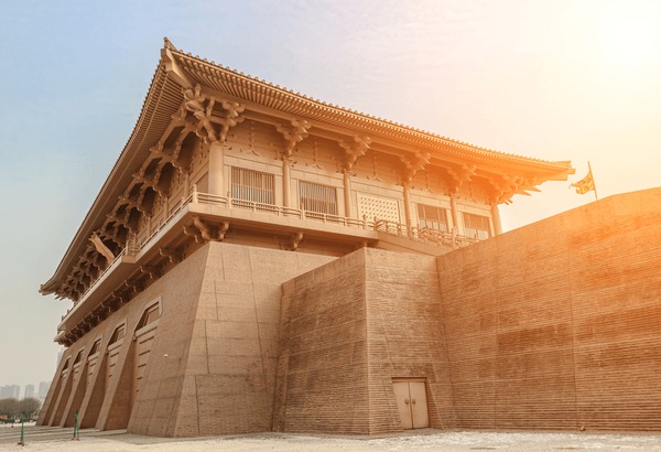 A scenic view of daming_palace_ruins