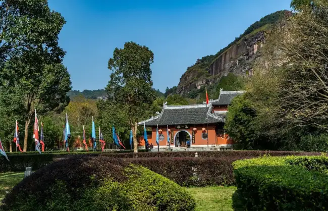 A scenic view of daxin longhu mountain