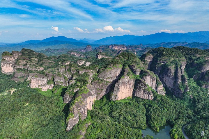 A scenic view of daxin longhu mountain
