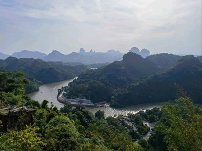 A scenic view of Daxiongshan Xianren Valley