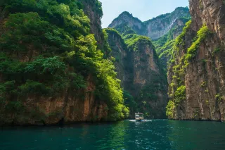 A scenic view of Dayun Yuan Zhuozhang