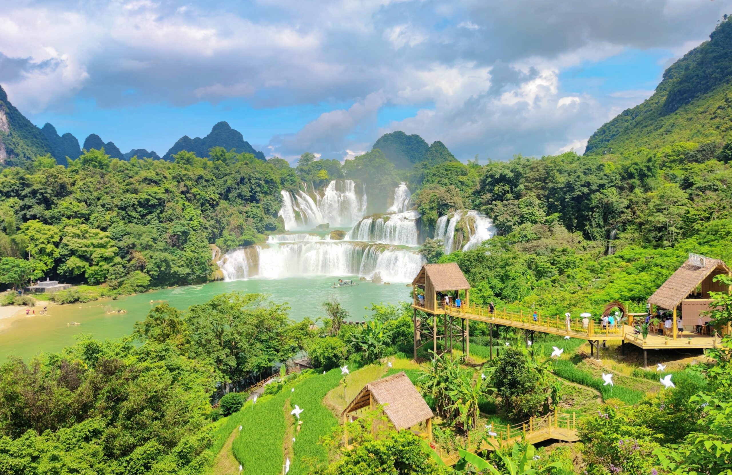 A scenic view of detian transnational waterfall