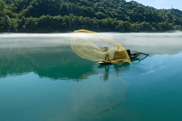 A scenic view of Dongjiang Lake