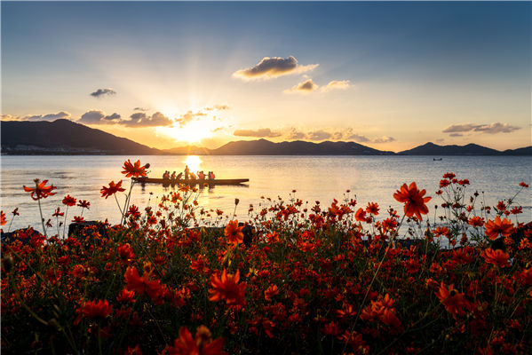 A scenic view of dongqian lake