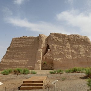 A scenic view of dunhuang han dynasty tombs