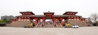 A scenic view of epang_palace_ruins
