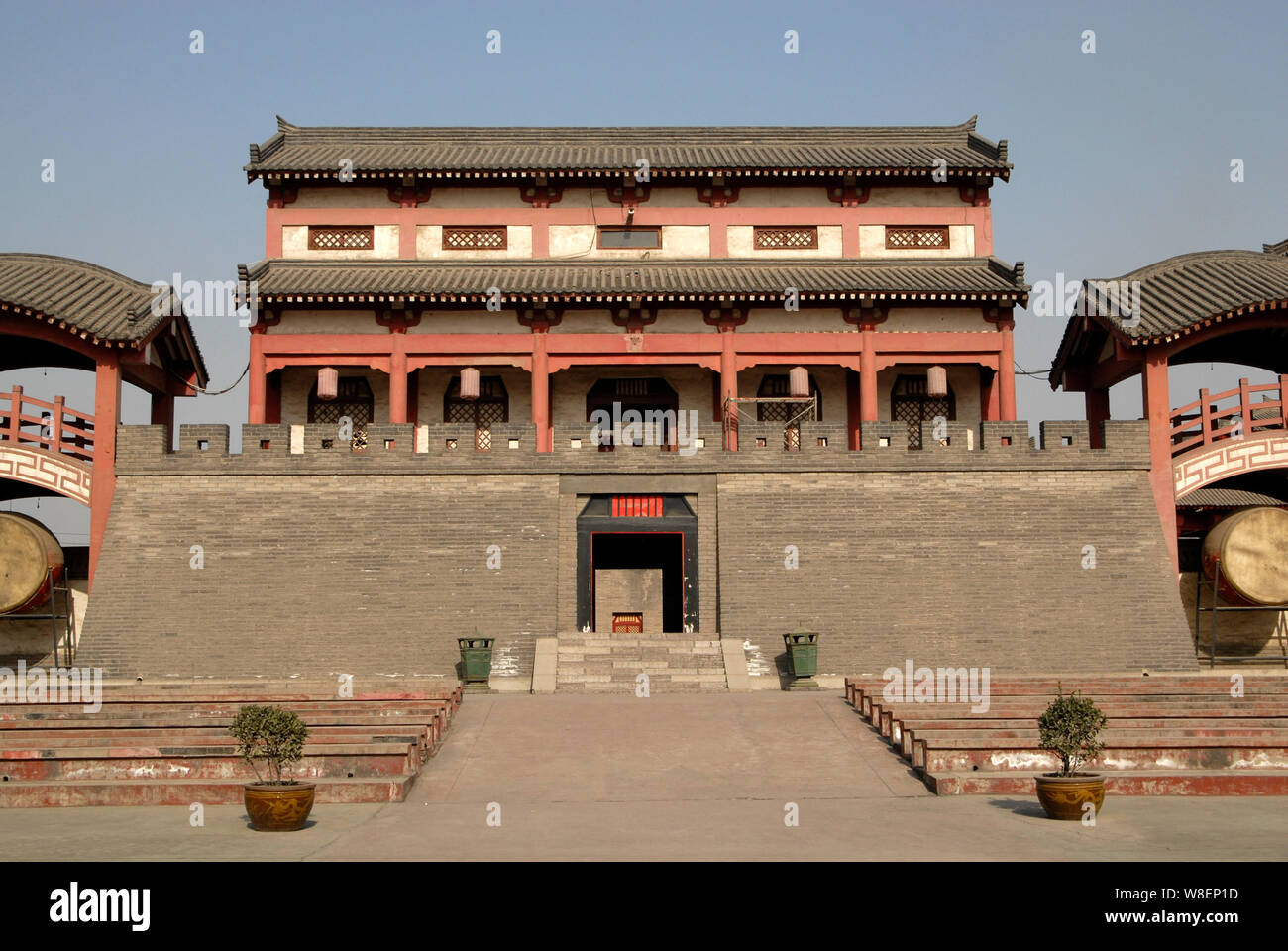A scenic view of epang_palace_ruins