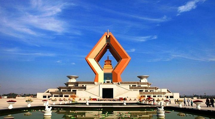 A scenic view of famen_temple_cultural_scenic_area
