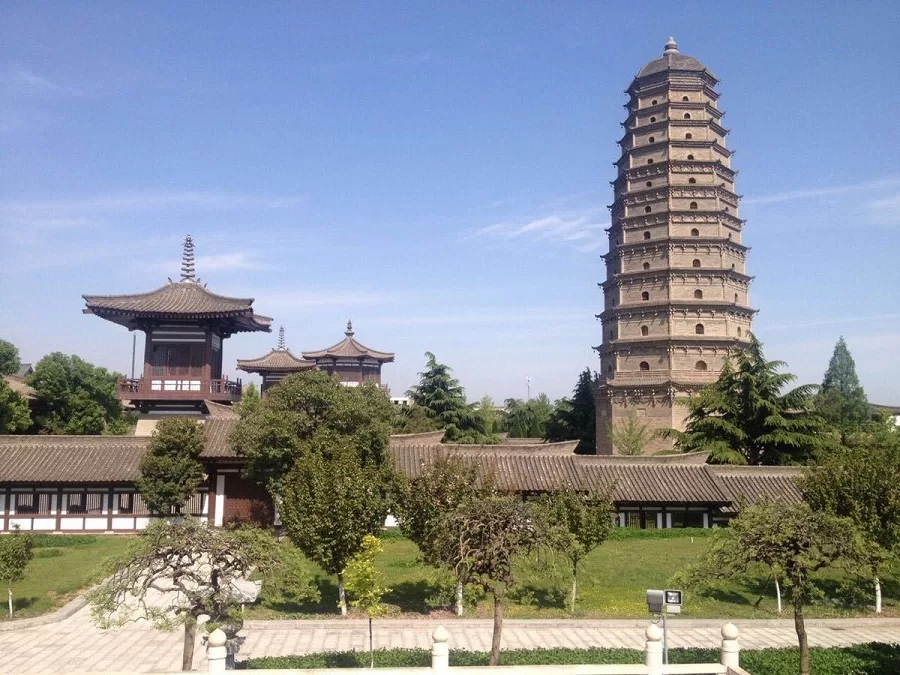 A scenic view of famen_temple_pagoda