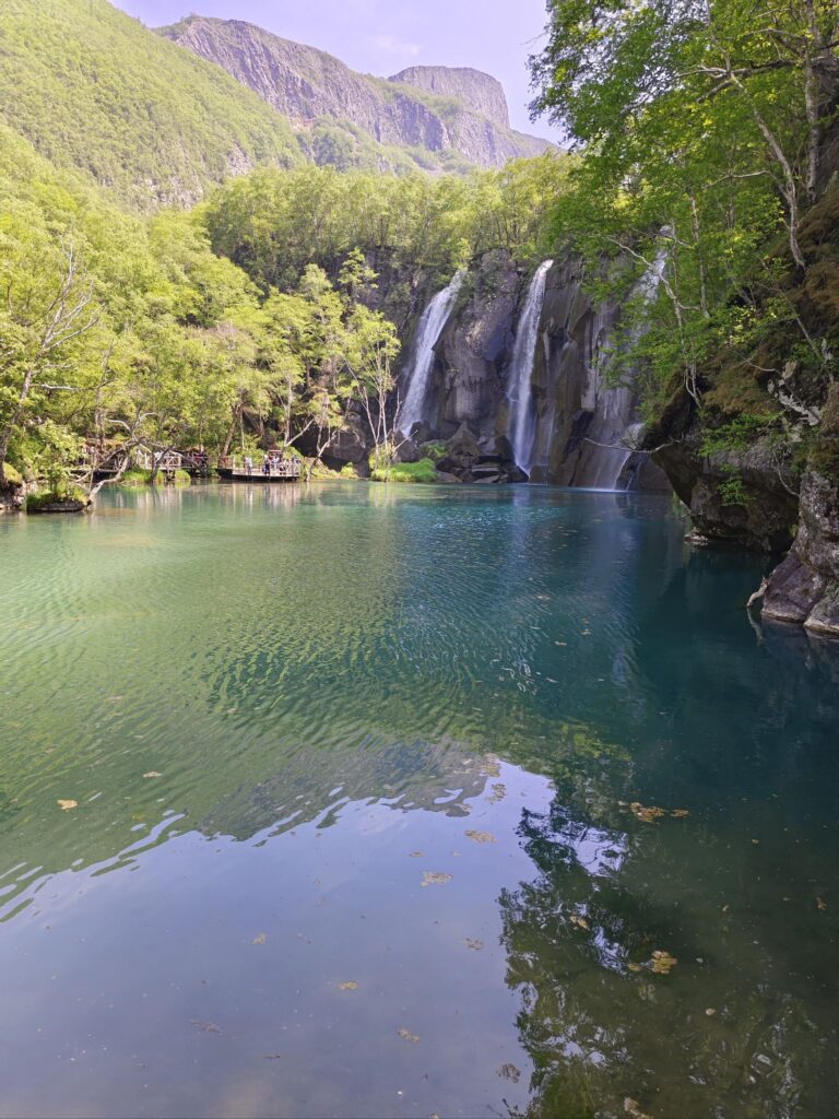 Experience Serenity at Fangchuan Scenic Area: Your Ultimate Escape Destination
