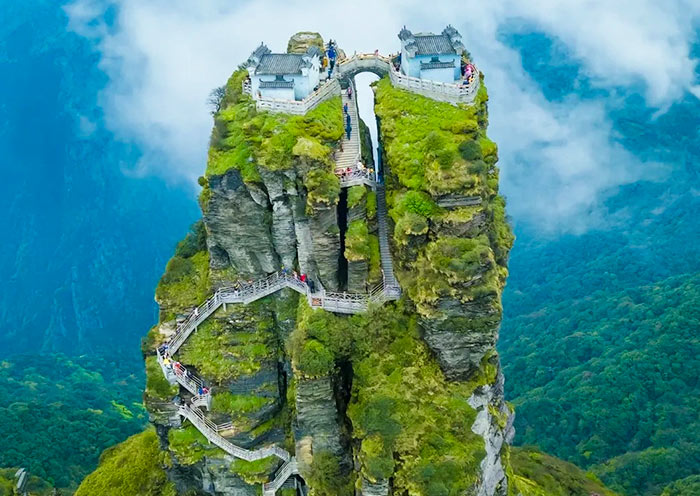 Experience Serenity at Fanjing Mountain: A Journey into Nature