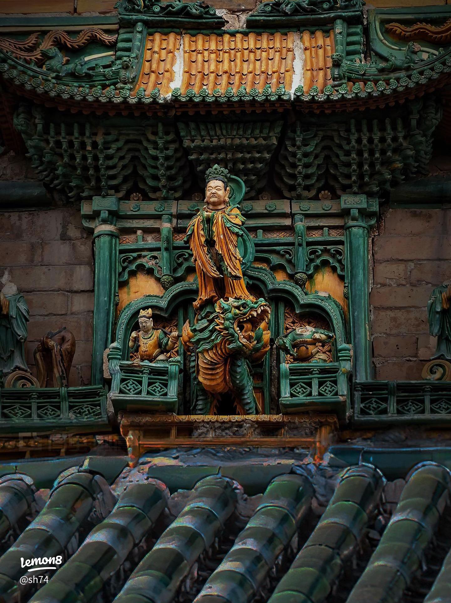 A scenic view of Feihong Pagoda