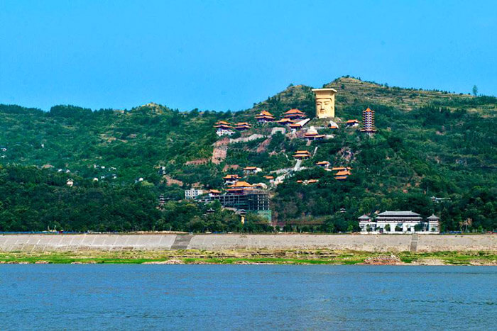 A Traveler’s Guide to Fengdu Ghost City: Ghostly Adventures Await