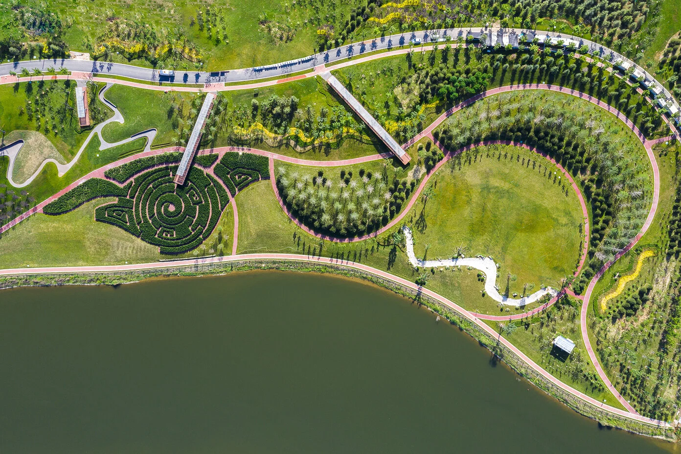 A scenic view of Fenhe River Park