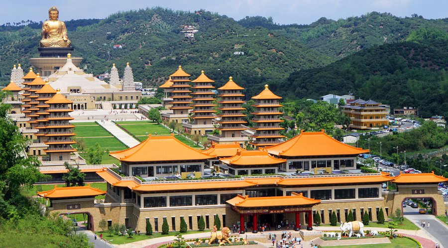 A scenic view of Foguang Temple