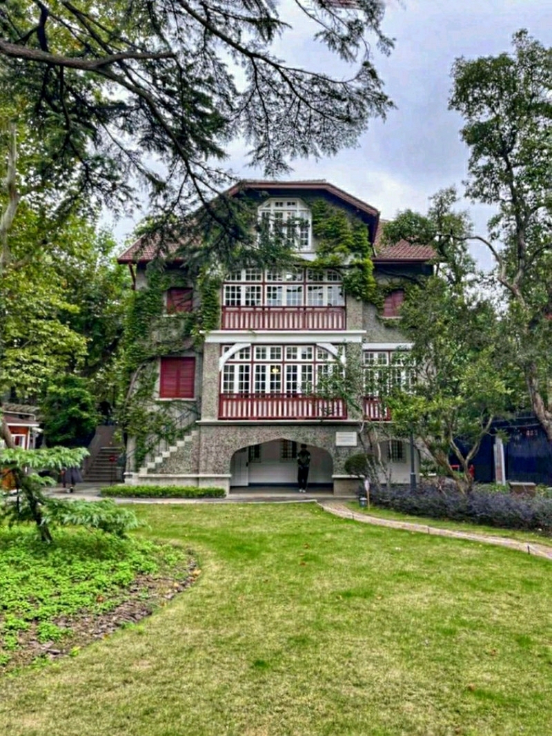 A scenic view of former residence of zhou enlai