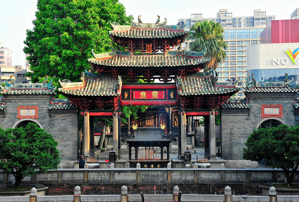 A scenic view of foshan ancestral temple