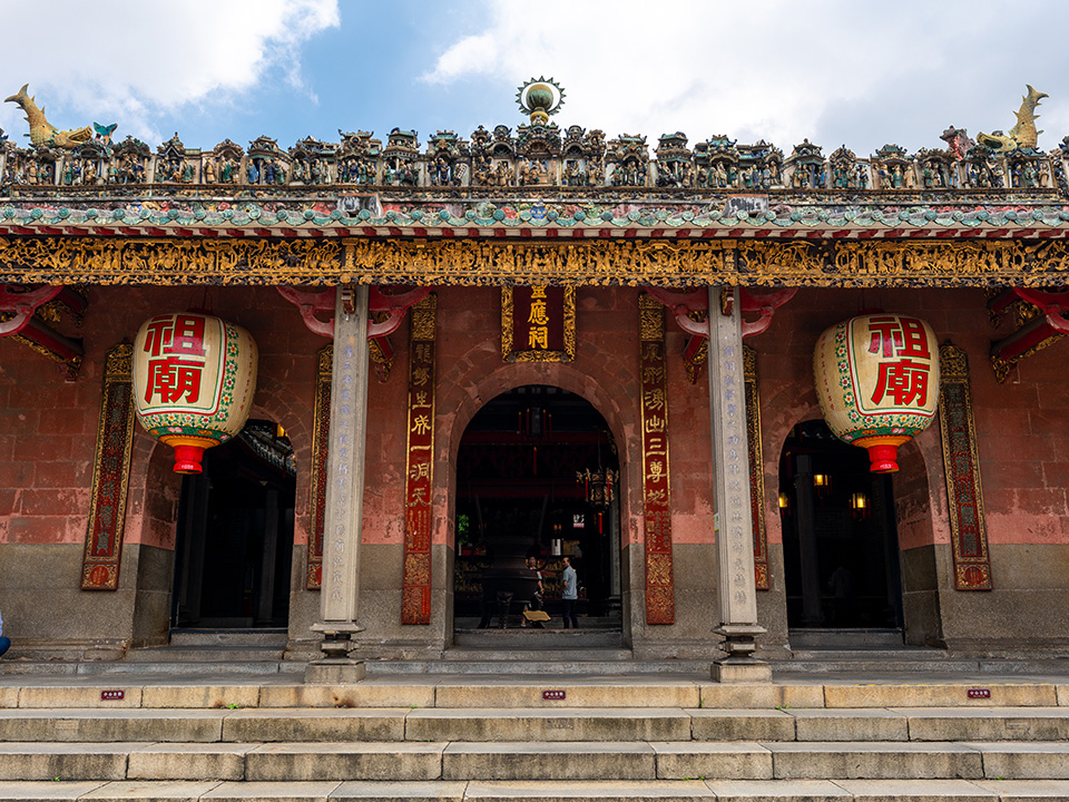 A scenic view of foshan ancestral temple