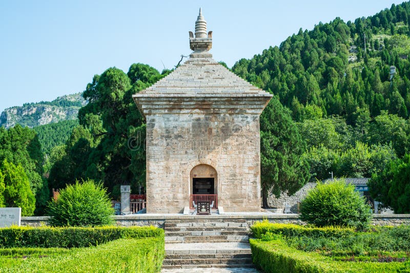 A scenic view of Four Gates Pagoda