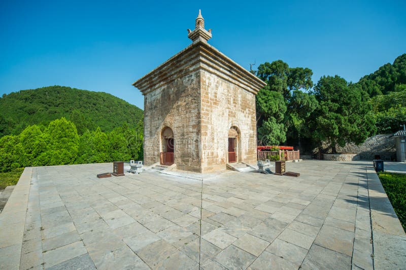 A scenic view of Four Gates Pagoda