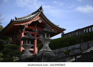 A scenic view of Four Gates Pagoda