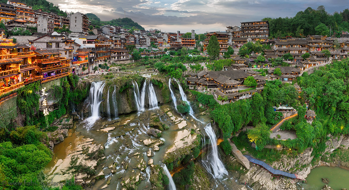 A scenic view of Furong Town