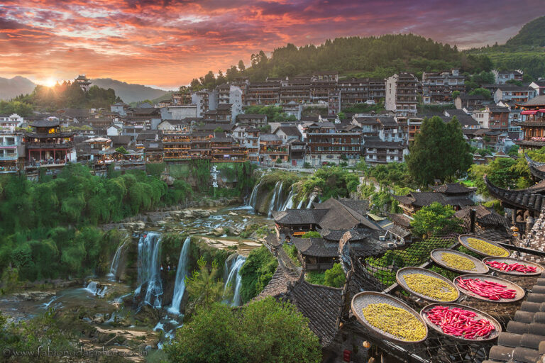 Furong Town: Where Natural Beauty Meets Rich Cultural Heritage